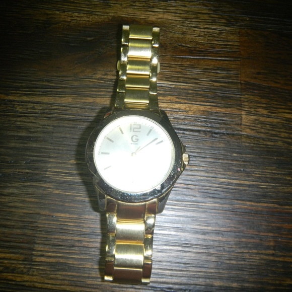 WATCH GUESS LIKE NEW - Picture 1 of 3